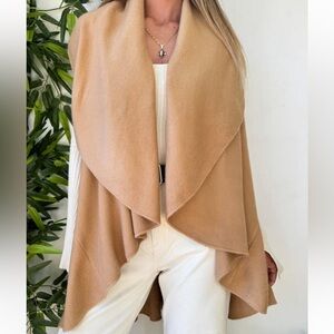 Look  Women's Drape Sweater‎ Vest
